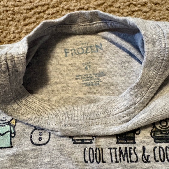 TODDER FROZEN TEE (2 PIECE) MATCHING STRETCHY SHORTS SIZES 4T - Picture 4 of 7